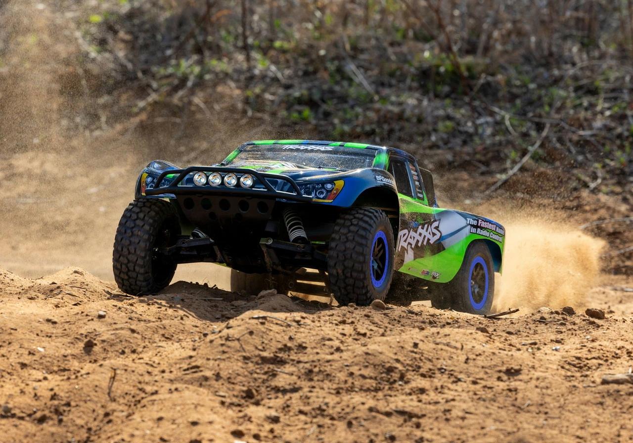 Traxxas Slash 1/10 2wd RTR Short Course Truck W/ XL-5 ESC, TQ 2.4GHz Radio, Battery And Charger And LED Lighting (Green) 9 Traxxas Slash 1/10 2wd RTR Short Course Truck W/ XL-5 ESC, TQ 2.4GHz Radio, Battery And Charger And LED Lighting (Green) - Image 7