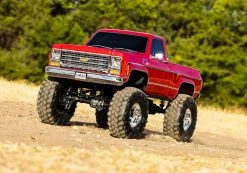 Traxxas TRX-4 Chevrolet K10 High Trail Edition Red -RC Cars & Trucks Sales 92056 4 TRX 4 K10 Action Grass Dirt Left RED 73103.1661355943