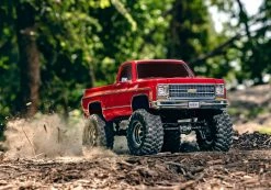 Traxxas TRX-4 Chevrolet K10 High Trail Edition Red -RC Cars & Trucks Sales 92056 4 TRX4 K10 action woods dusty 74370.1661355952