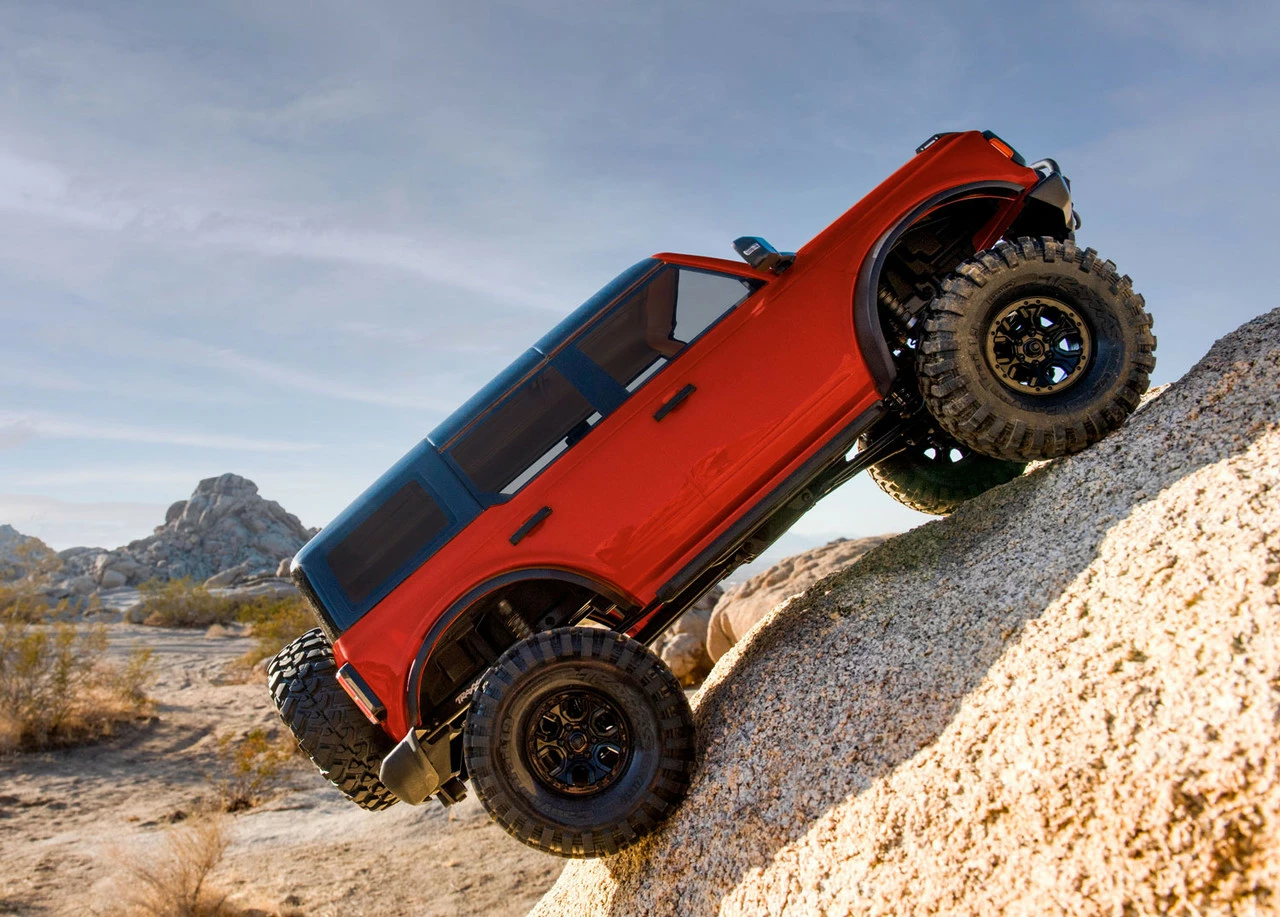 Traxxas TRX-4 1/10 Trail Crawler Truck W/2021 Ford Bronco Body (Red) W/TQi 2.4GHz Radio 21 Traxxas TRX-4 1/10 Trail Crawler Truck W/2021 Ford Bronco Body (Red) W/TQi 2.4GHz Radio - Image 19