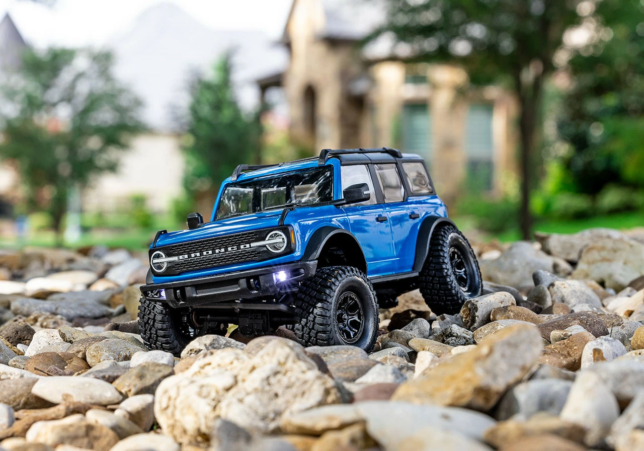 Traxxas TRX-4M 1/18 Scale Ford Bronco RTR, Blue 7 Traxxas TRX-4M 1/18 Scale Ford Bronco RTR, Blue - Image 5
