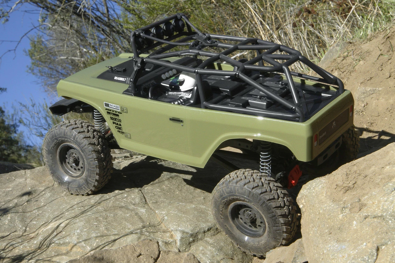 Axial 90066 SCX10 II Deadbolt RTR 4WD Rock Crawler W/2.4GHz Radio 25 Axial 90066 SCX10 II Deadbolt RTR 4WD Rock Crawler W/2.4GHz Radio - Image 23