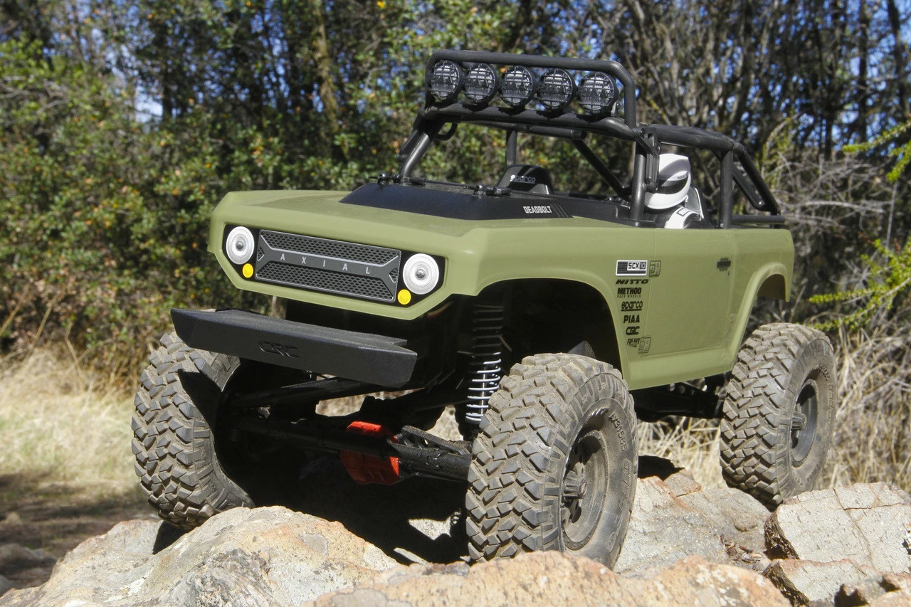 Axial 90066 SCX10 II Deadbolt RTR 4WD Rock Crawler W/2.4GHz Radio 26 Axial 90066 SCX10 II Deadbolt RTR 4WD Rock Crawler W/2.4GHz Radio - Image 24