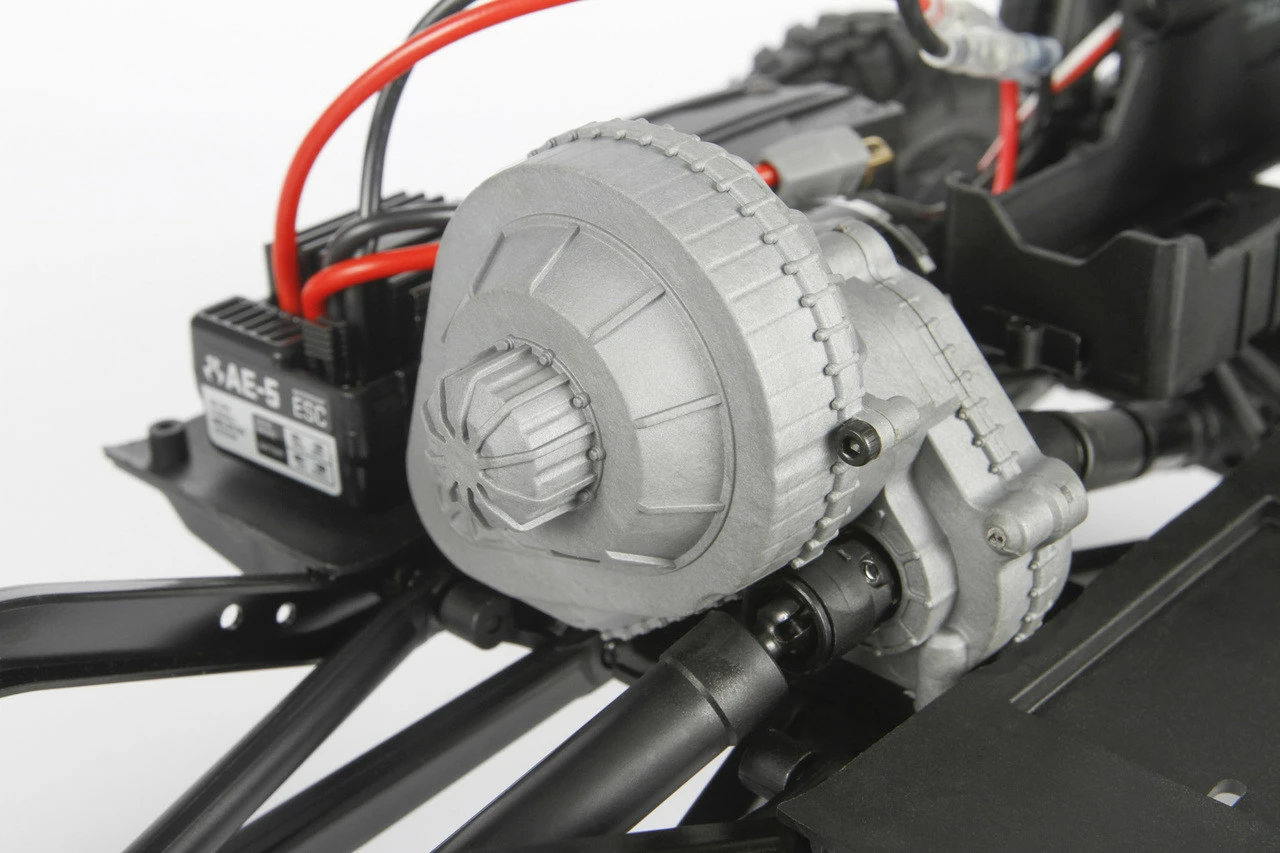 Axial 90066 SCX10 II Deadbolt RTR 4WD Rock Crawler W/2.4GHz Radio 14 Axial 90066 SCX10 II Deadbolt RTR 4WD Rock Crawler W/2.4GHz Radio - Image 12