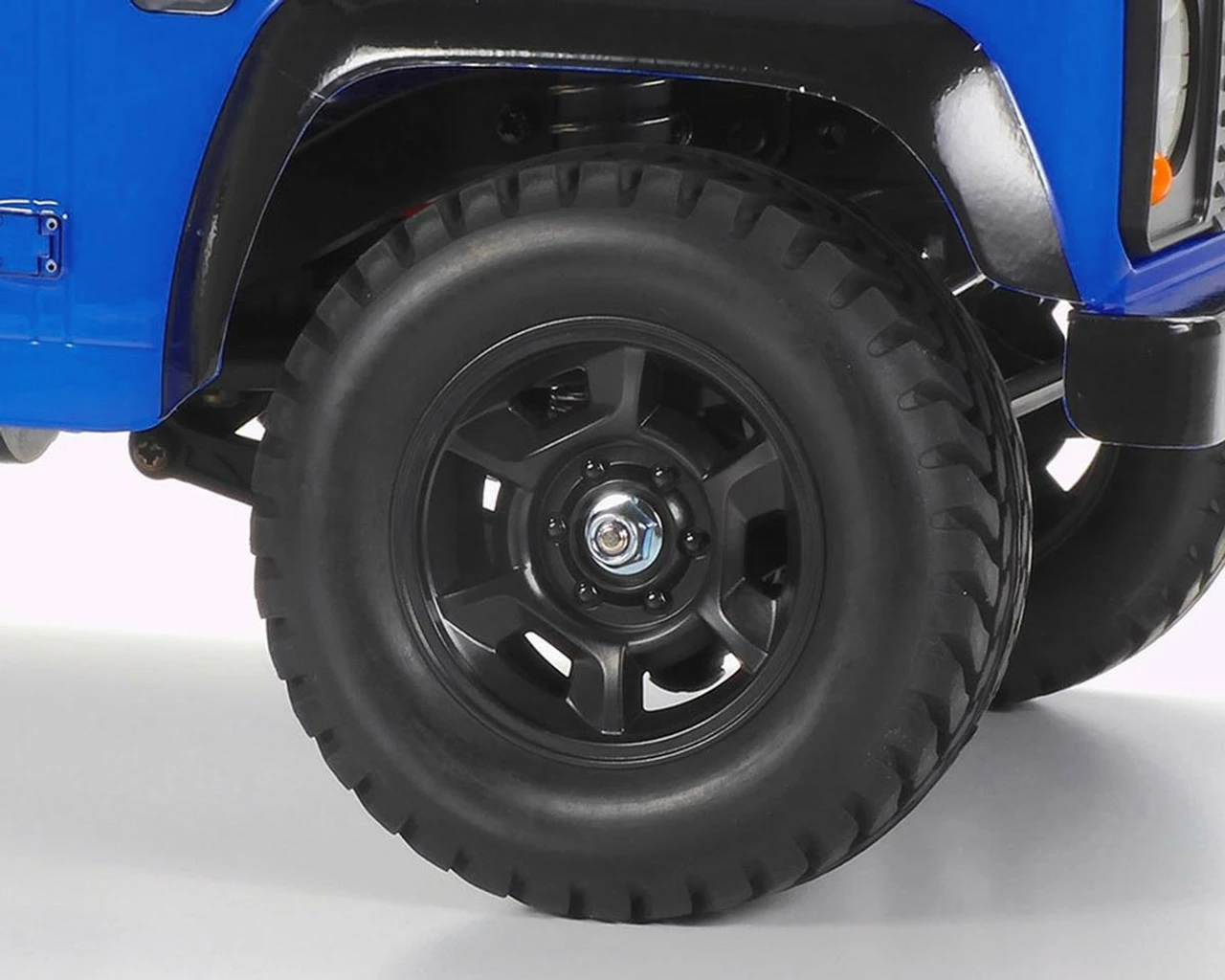 Tamiya 1/10 RC 1990 Land Rover Defender CC-02 (Limited Edition) 10 Tamiya 1/10 RC 1990 Land Rover Defender CC-02 (Limited Edition) - Image 8